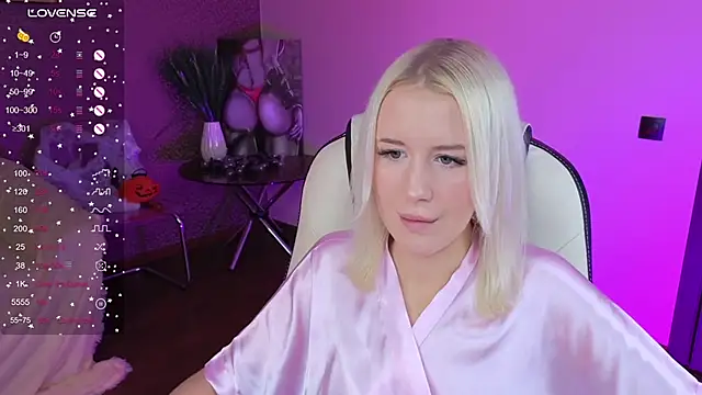 Selenatrend online show from November 2025 12:51:01 PM