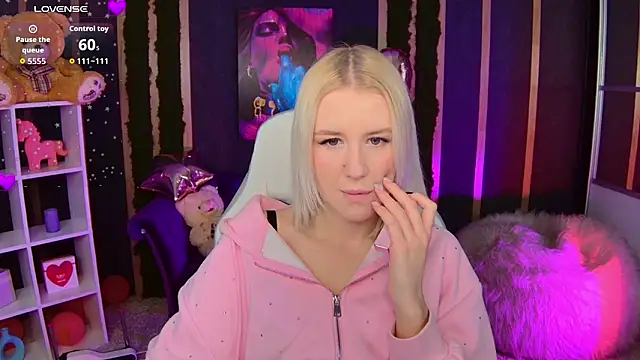 Selenatrend online show from March 2026 12:11:01 PM