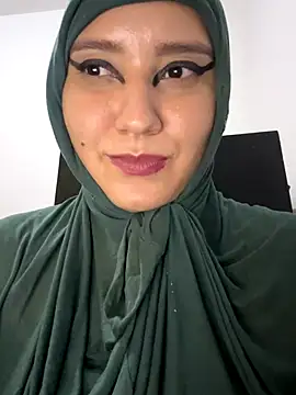 hannahayat online show from October 2025 02:52:01 AM