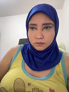 Snapshot of hannahayat chatting on June 2026 01:38:02 PM hannahayat online show from June 2026 01:38:02 PM
