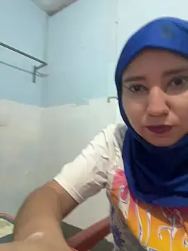 Snapshot of hannahayat chatting on June 2026 02:07:01 PM hannahayat online show from June 2026 02:07:01 PM