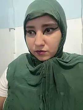 Snapshot of hannahayat chatting on July 2026 06:46:01 PM hannahayat online show from July 2026 06:46:01 PM