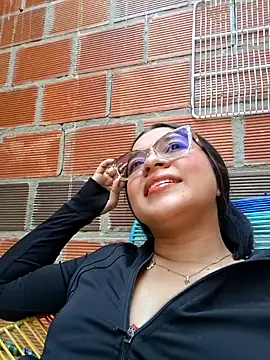 -VICKKY online show from March 2026 07:10:02 PM