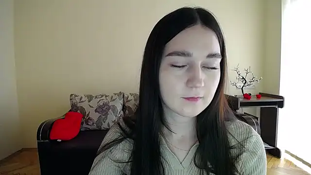 Pretty shy online show from November 2025 08:48:02 AM