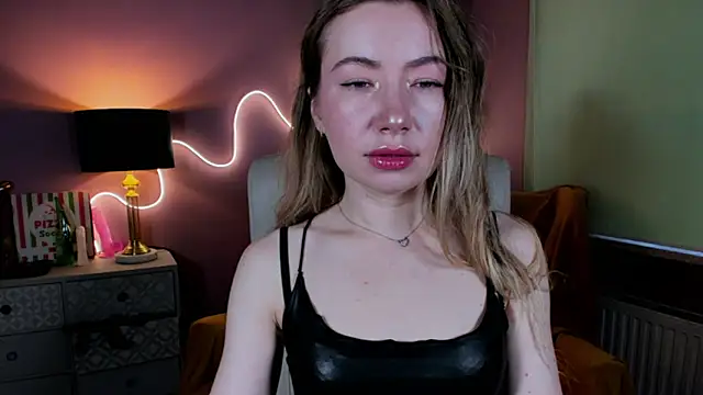 Mia Tasty online show from November 2025 07:30:01 AM