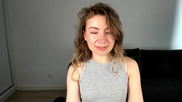 Mia Tasty online show from April 2026 01:27:02 PM