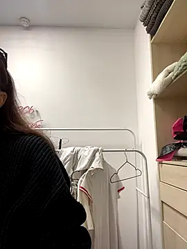 AnaWest online show from October 2025 06:21:02 AM