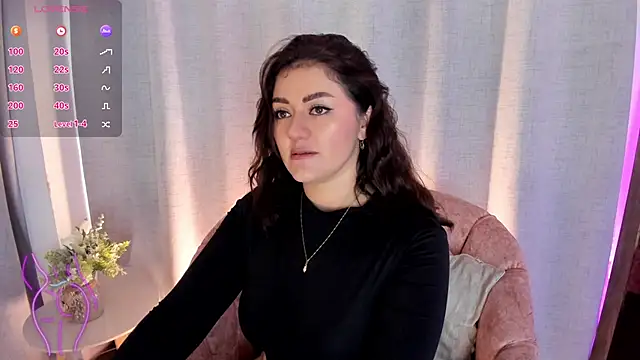 Snapshot of Sofiawilson_ chatting on February 2025 12:58:01 PM Sofiawilson online show from February 2025 12:58:01 PM