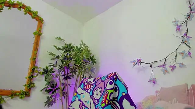 BonnieCute  online show from February 2026 11:36:01 PM