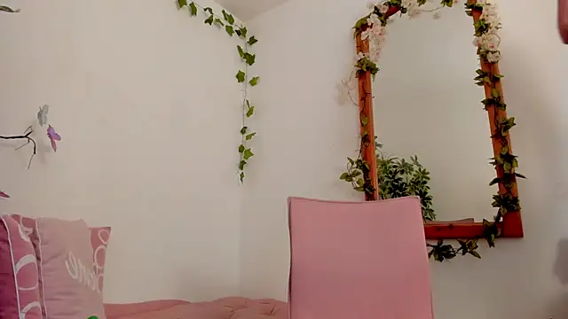 BonnieCute  online show from April 2026 07:47:02 PM