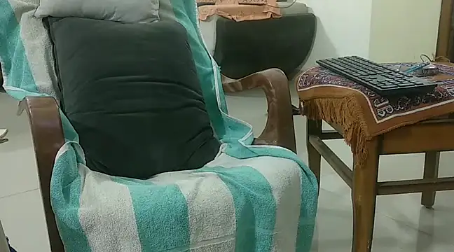 kaan3o3 online show from March 2025 07:50:02 PM