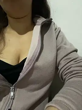 farah-36 online show from November 2025 11:59:02 PM