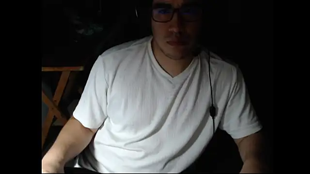 thealfawolf01 online show from March 2025 11:44:02 PM