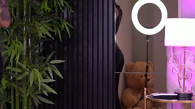 AishaDevoe online show from January 2025 04:59:02 PM