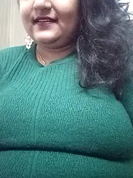 Snapshot of smile_pretty chatting on December 2024 06:49:02 PM smile pretty online show from December 2024 06:49:02 PM