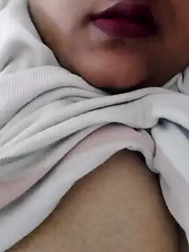 Snapshot of smile_pretty chatting on December 2024 01:17:01 PM smile pretty online show from December 2024 01:17:01 PM