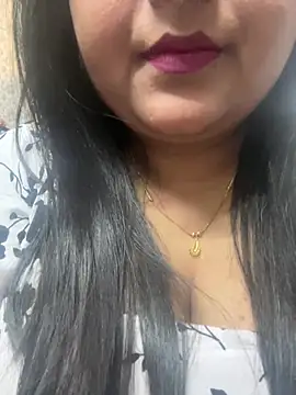 Snapshot of smile_pretty chatting on February 2025 04:54:01 AM smile pretty online show from February 2025 04:54:01 AM