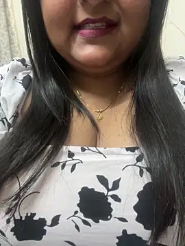 Snapshot of smile_pretty chatting on March 2025 05:50:01 PM smile pretty online show from March 2025 05:50:01 PM