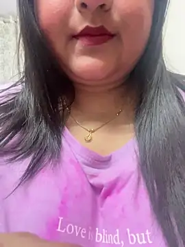 Snapshot of smile_pretty chatting on March 2025 06:23:02 PM smile pretty online show from March 2025 06:23:02 PM