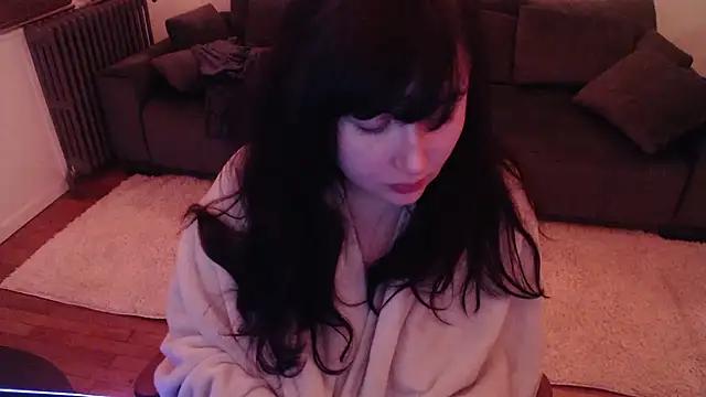 Lynylou online show from January 2025 11:05:02 PM