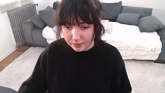 Lynylou online show from February 2025 08:17:01 AM