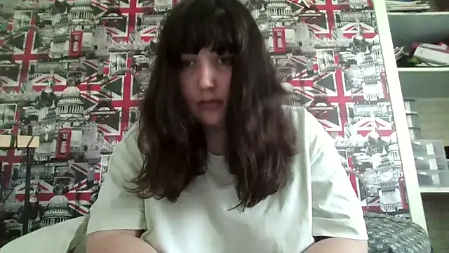 Lynylou online show from September 2025 11:15:01 AM