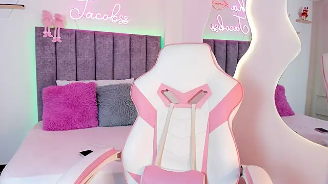 jacobss gh online show from February 2025 09:49:02 PM