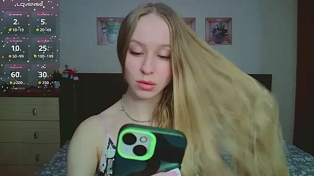 Lily  Devil online show from February 2026 03:01:01 PM