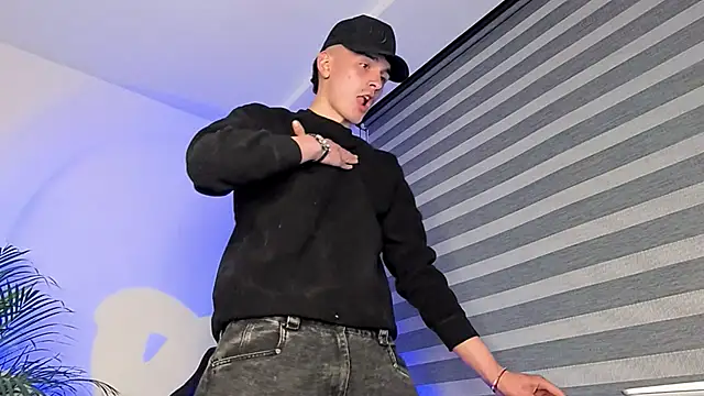 Snapshot of bastia_noooo chatting on September 2025 05:00:02 AM bastia noooo online show from September 2025 05:00:02 AM