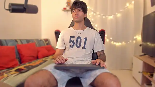 justin stark7 online show from January 2026 09:39:02 PM