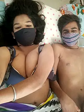 Snapshot of hottiess69 chatting on May 2026 11:01:04 PM hottiess69 online show from May 2026 11:01:04 PM