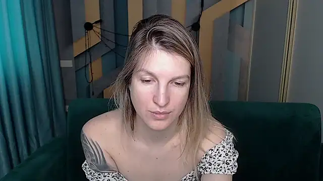 EmilyWalkeri online show from February 2026 07:51:01 AM