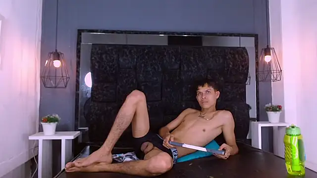 Levis Montes online show from January 2025 08:15:02 PM