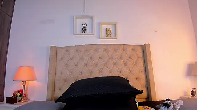 allisson m online show from January 2026 12:10:02 PM