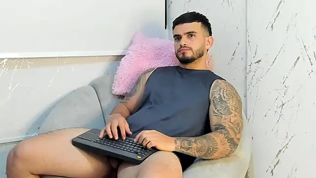 Ricardogo19 online show from January 2026 11:30:02 PM