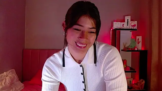 LoaLuxury online show from March 2025 01:05:02 AM