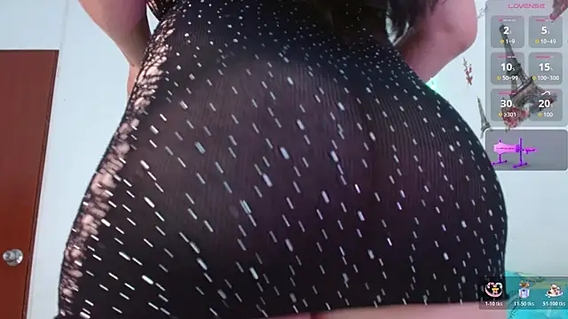 Emelyross  online show from April 2026 06:00:01 PM