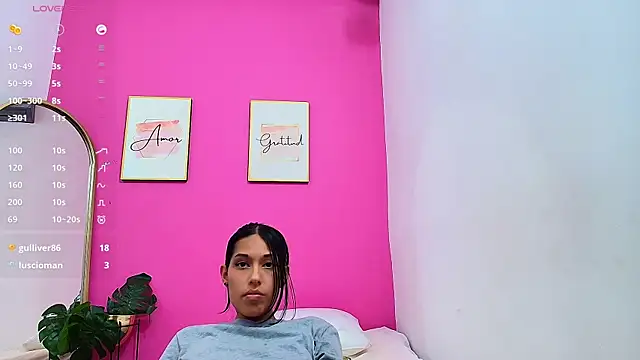 Snapshot of yourcuteneighbourr chatting on January 2025 09:35:01 AM yourcuteneighbourr online show from January 2025 09:35:01 AM