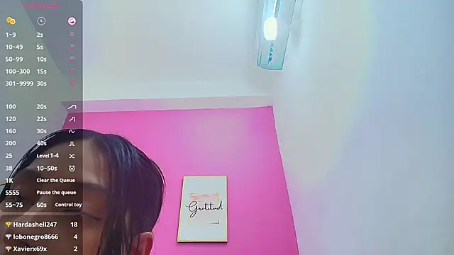 Snapshot of yourcuteneighbourr chatting on February 2025 09:31:01 AM yourcuteneighbourr online show from February 2025 09:31:01 AM