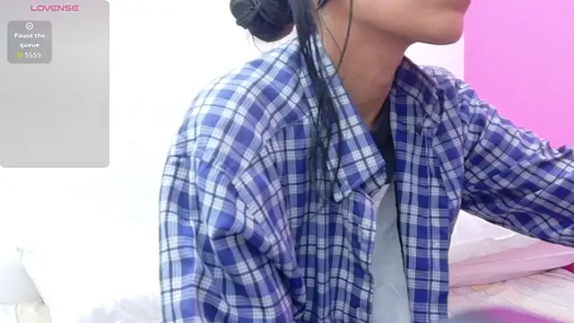 yourcuteneighbourr online show from February 2026 02:54:01 AM