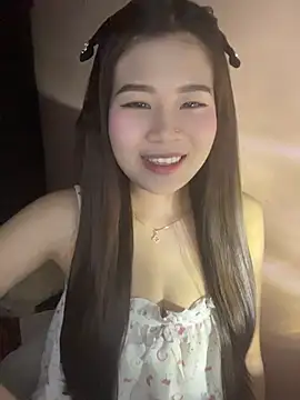 Snapshot of Bae1103 chatting on June 2026 04:00:02 PM Bae1103 online show from June 2026 04:00:02 PM