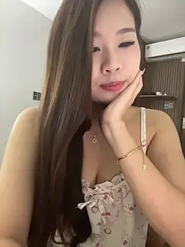 Snapshot of Bae1103 chatting on June 2026 03:05:02 PM Bae1103 online show from June 2026 03:05:02 PM