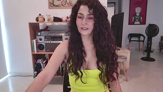 Snapshot of AndreaGomez88 chatting on April 2026 08:02:01 PM AndreaGomez88 online show from April 2026 08:02:01 PM