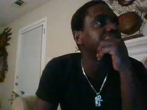 Snapshot of Hugedick0071 chatting on December 2024 04:18:01 AM Hugedick0071 online show from December 2024 04:18:01 AM