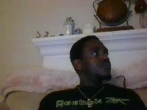 Snapshot of Hugedick0071 chatting on December 2024 03:17:02 AM Hugedick0071 online show from December 2024 03:17:02 AM