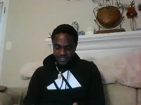 Snapshot of Hugedick0071 chatting on January 2025 10:20:02 PM Hugedick0071 online show from January 2025 10:20:02 PM