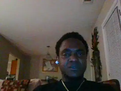 Snapshot of Hugedick0071 chatting on January 2025 02:43:01 AM Hugedick0071 online show from January 2025 02:43:01 AM
