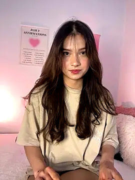 Snapshot of Ashley_D chatting on September 2025 08:04:02 AM Ashley D online show from September 2025 08:04:02 AM