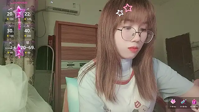 Lili 666 online show from April 2026 03:50:01 PM