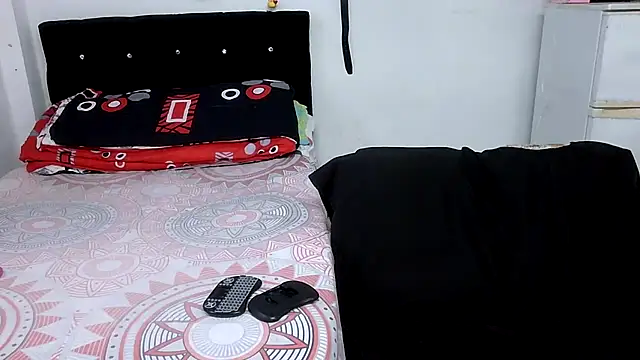 Boycuriousxxx online show from April 2026 12:13:01 PM